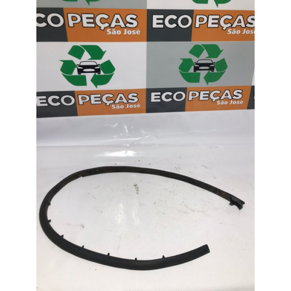 Borracha Inferior Da Porta Traseira Esquerda Renault Duster 