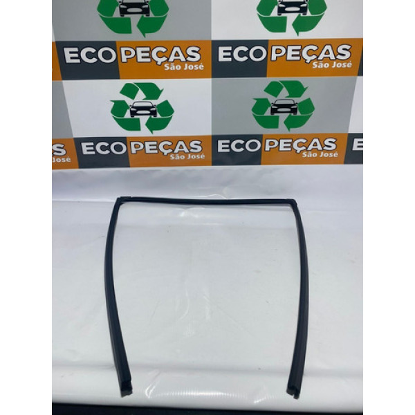 Borracha Contorno Vidro Traseiro Esquerdo Toyota Yaris 2019