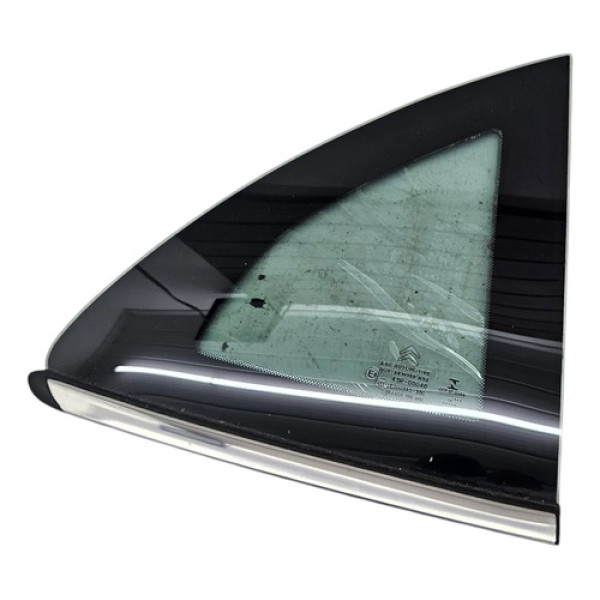 Vidro Fixo Traseiro Direito Citroën C3 Com Friso 2013 A 2019