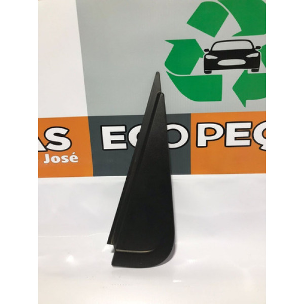 Acabamento Moldura Porta Traseira Esquerda Duster 2018