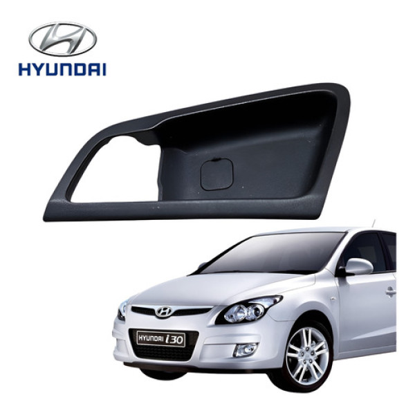 Moldura Maçaneta Dianteira Esquerda Hyundai I30 2009 A 2013 Preto Dianteira