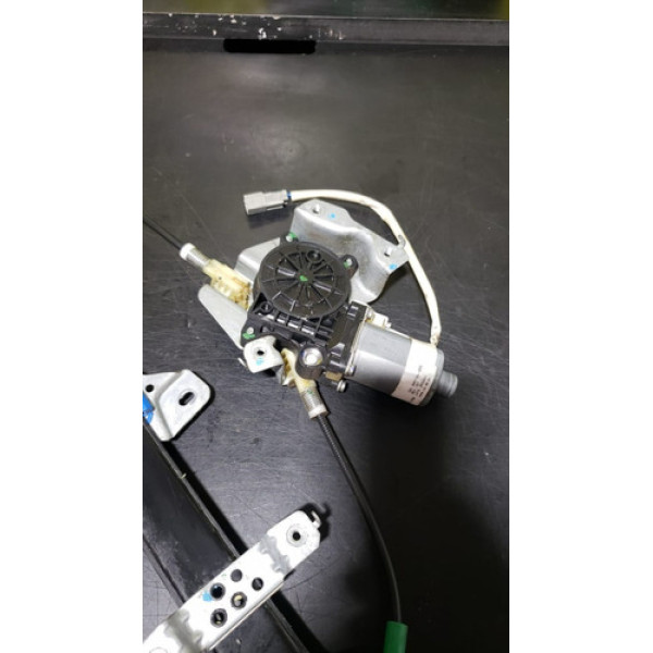 Maquina De Vidro Traseira Direita Honda Fit 2008         