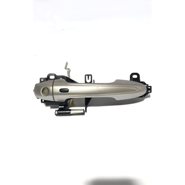 Maçaneta Externa Dianteira Esquerda Toyota Yaris 2020 - Prateado - Dianteira