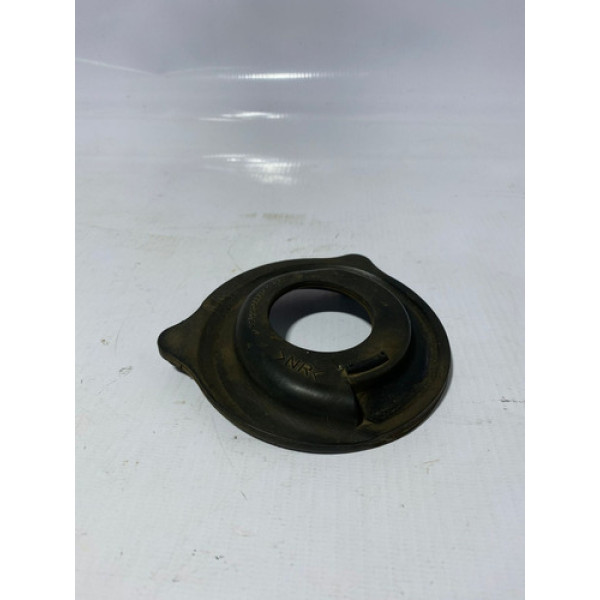 Calço Inferior Mola Tras. Direita Toyota Yaris 2020