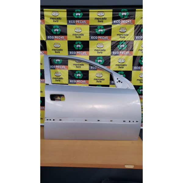 Porta Dianteira Direito Gm Astra 2004 A 2011 Direita Prateado