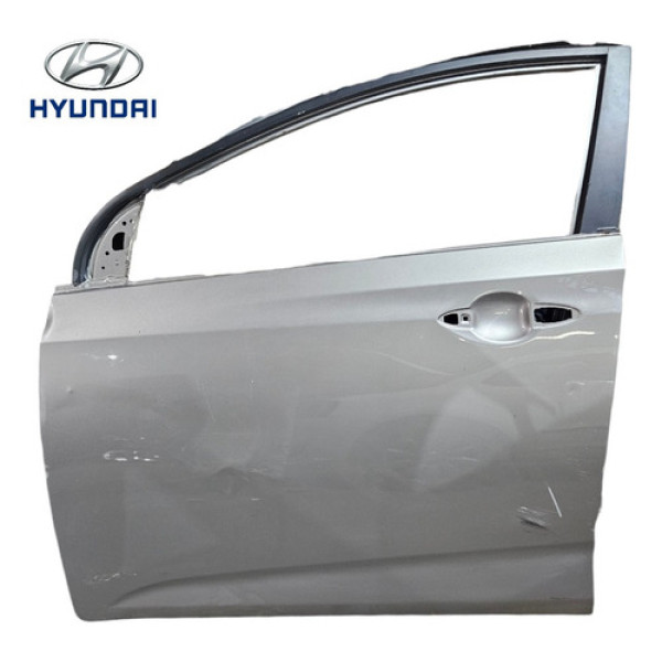 Porta Dianteira Esquerda Hyundai Hb20 2013 A 2019 C Detalhe  Dianteira Esquerdo Cinza