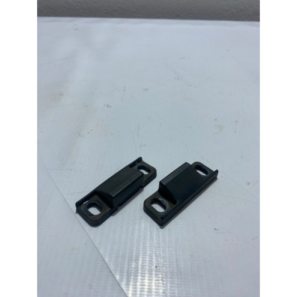 Par Batente Guia Lateral Tampa Traseira Gm Astra Sedan Orig