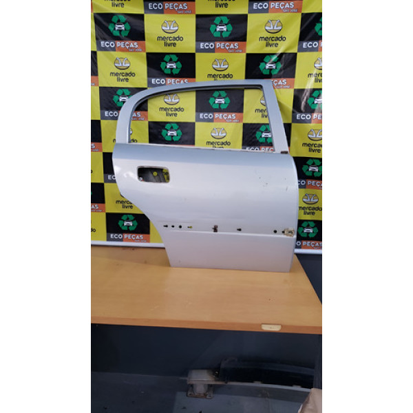 Porta Traseira Esquerda Gm Astra 2004 A 2011 Com Detalhe  - Esquerda - Prateado