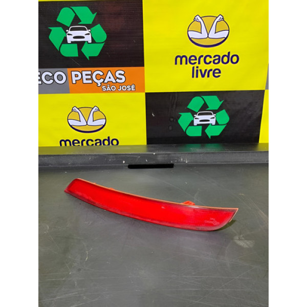 Refletor Olho Gato Para-choque Tras Lado Esquerdo Spacefox Vermelho
